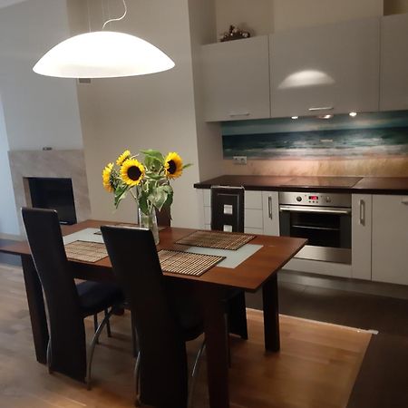 Kungu 25 Oldtown & Free Parking Appartement Riga Buitenkant foto