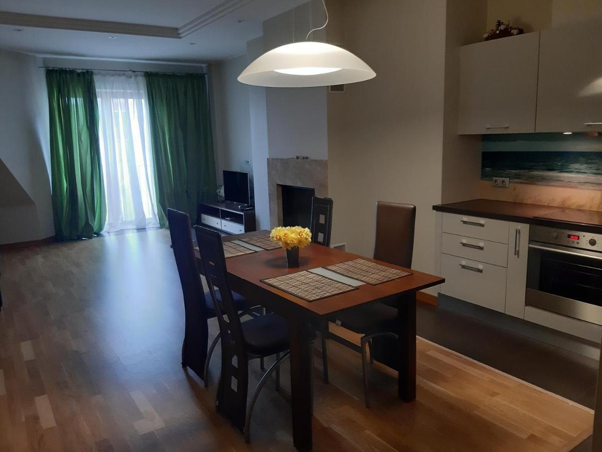 Kungu 25 Oldtown & Free Parking Appartement Riga Buitenkant foto